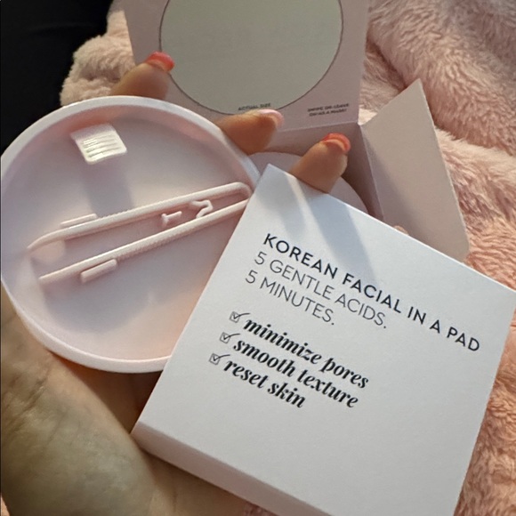 Glow recipe Exfoliating toner pads lha + aha - Picture 3 of 3